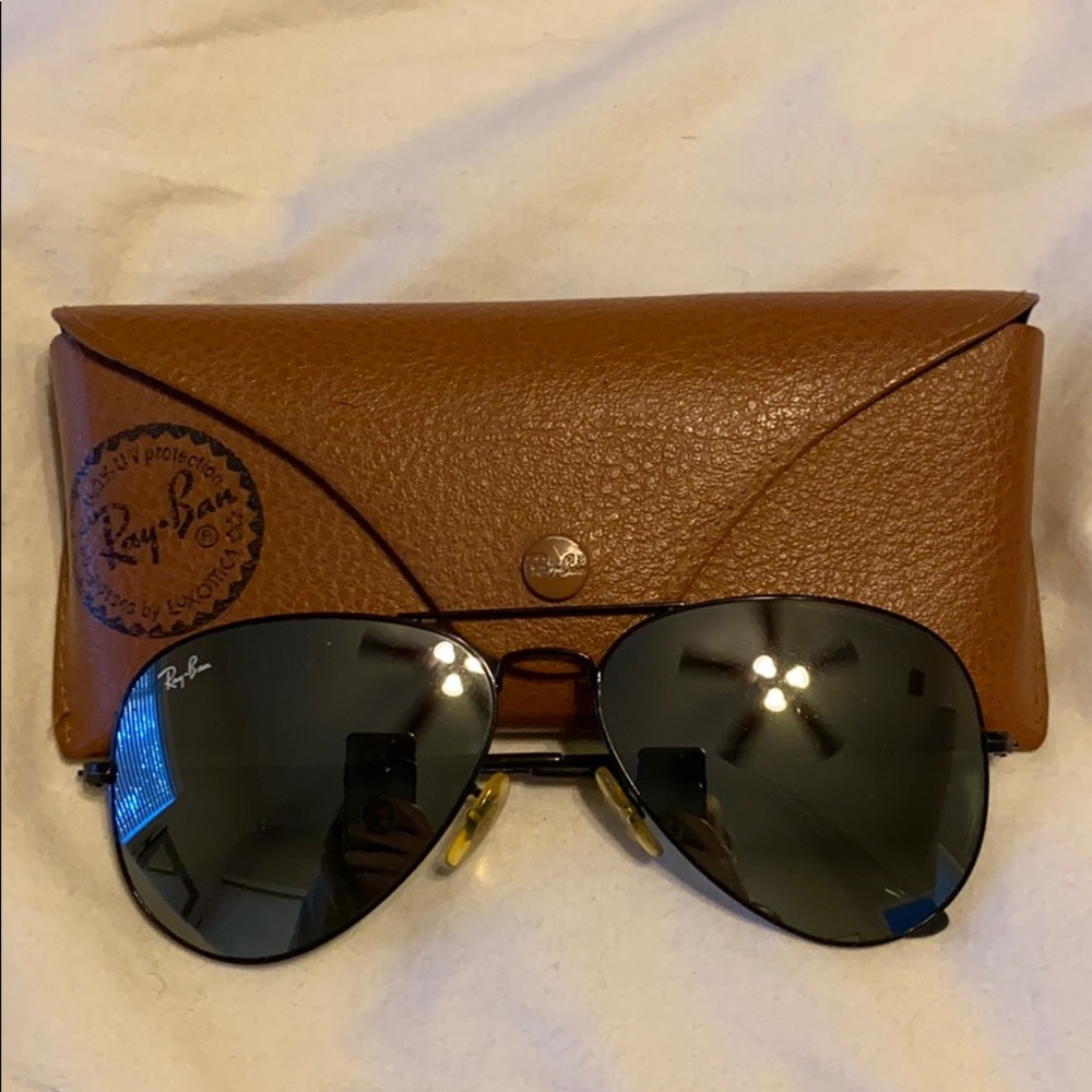 Black Aviator Ray Bans